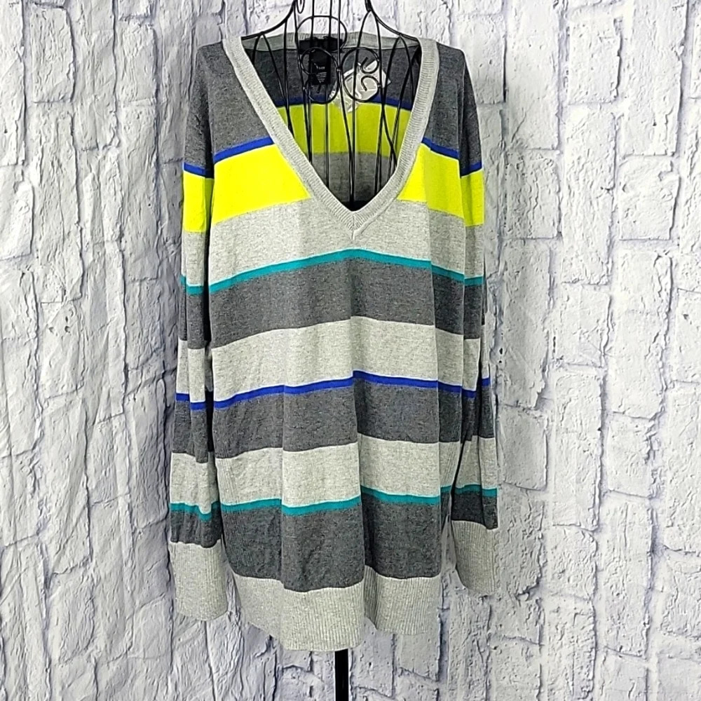 **LANE BRYANT Striped V Neck Pullover Sweater Size 26/28 - Picture 1 of 7